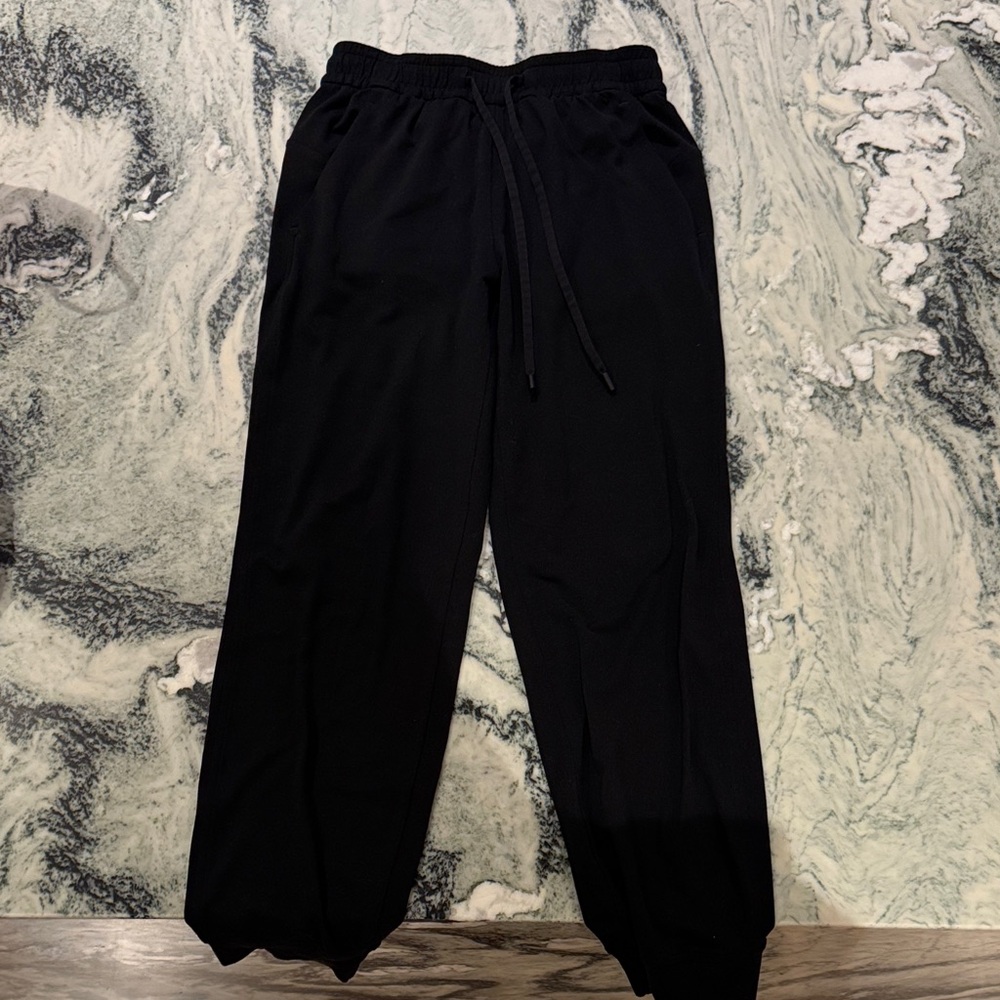 lululemon athletica Women’s Classic Black Sweatpants